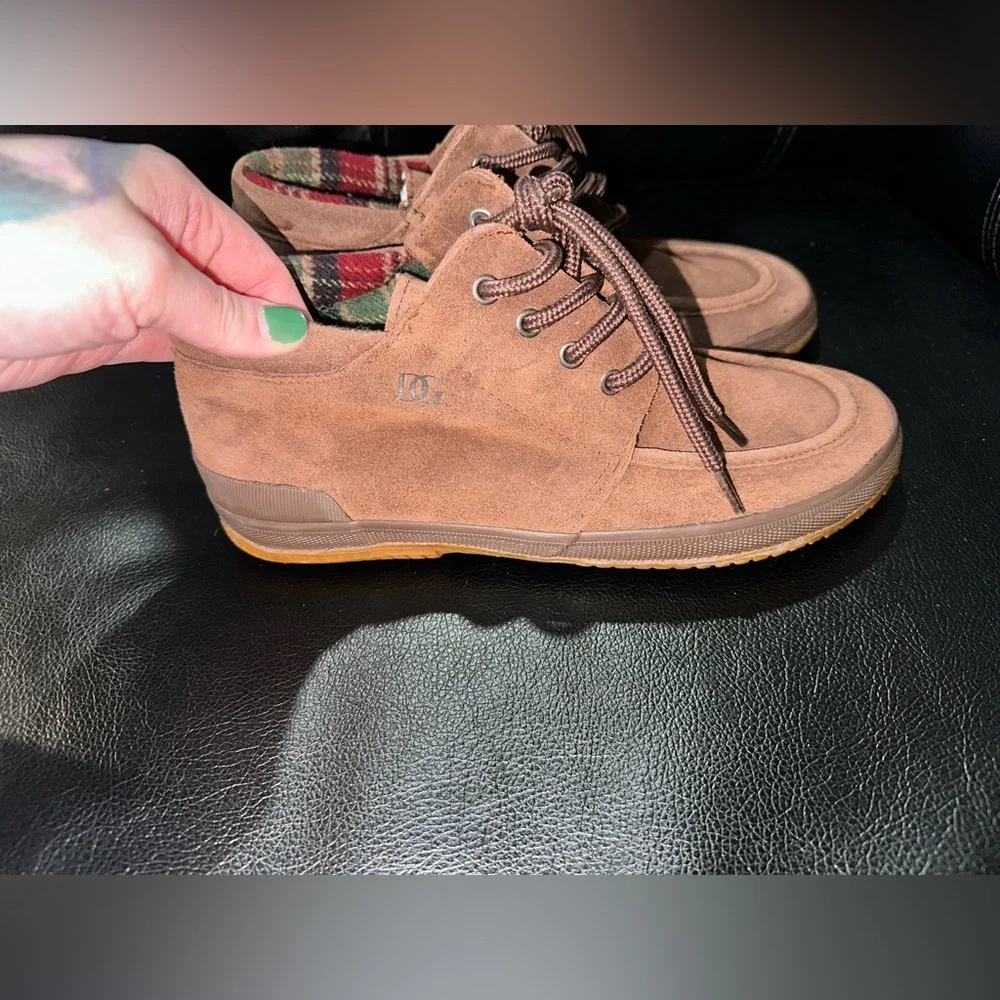 Daniel Green Women’s suede chukka boots